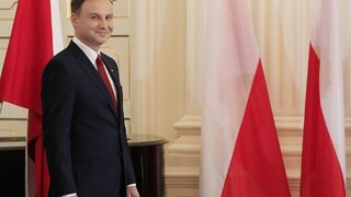 Rusko rozdúchava novú studenú vojnu, tvrdí poľský prezident