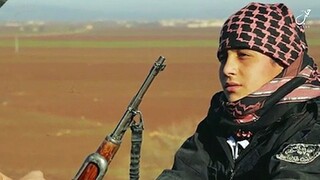 Islamista poslal syna na samovražednú misiu, ten ho na rozlúčku pobozkal