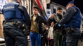 V Sasku sa stupňuje napätie, hlásia útoky voči žiadateľom o azyl