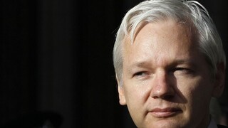 Právnici požiadali o zrušenie zatykača na Juliana Assangea