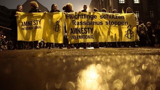 Štáty zneužívajú bezpečnostné hrozby na útlak, tvrdí Amnesty International