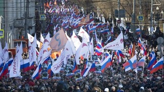 Tisíce Rusov si pripomenulo rok od zavraždenia Borisa Nemcova