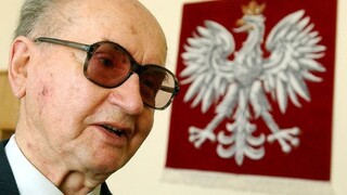 Hľadá sa archív poľského exprezidenta. Spolupracoval s vojenskou kontrarozviedkou?
