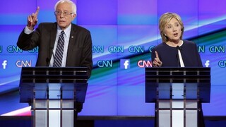 Prieskum CNN: Clintonová aj Sanders by v prezidentských voľbách porazili Trumpa