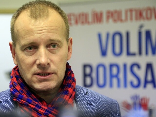 Kollár chce podporiť pravicovú vládu, úspech praje aj Sulíkovi