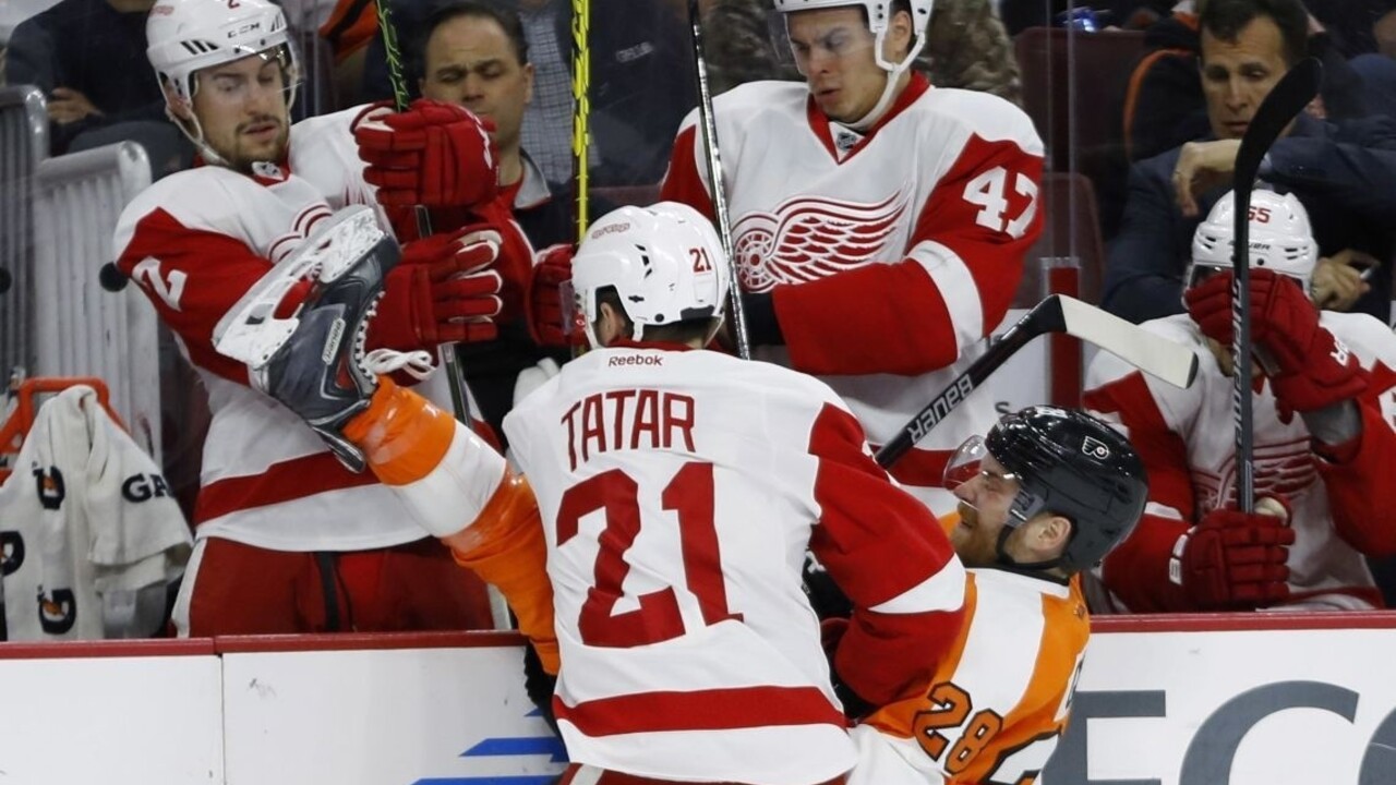 Dvojbodový Tatar Detroitu nestačil, Washington do play off