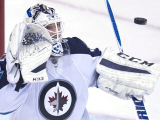V NHL chcú viac gólov. Zvažujú zmenšenie brankárskeho výstroja