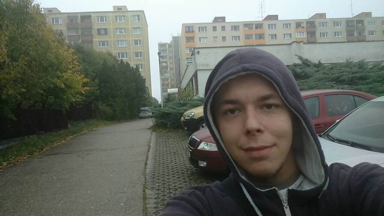 Autor inzerátu o zabíjaní utečencov sa nepoučil. Je vo väzbe