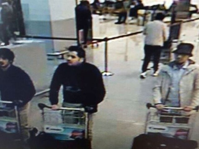 Na bruselskom letisku mali vraždiť bratia, Belgicko sa ponorilo do ticha