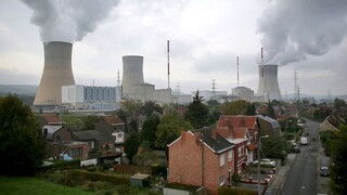 Teroristi sledovali šéfa jadrového programu, chceli udrieť na elektrárne