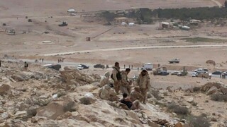 V okolí Palmýry pokračujú tvrdé boje, armáda mesto obkľučuje