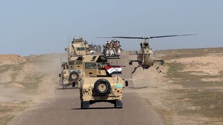 Iracké jednotky tiahnu na Mósul, postup spomaľujú míny