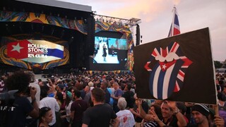 Rolling Stones odohrali prelomový koncert na Kube, v dave bol aj Castrov syn