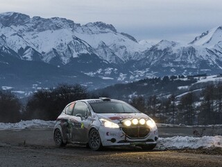 Odhaľujeme zákulisie Rallye Monte Carlo, netradičnú Toyotu i nové Éčko