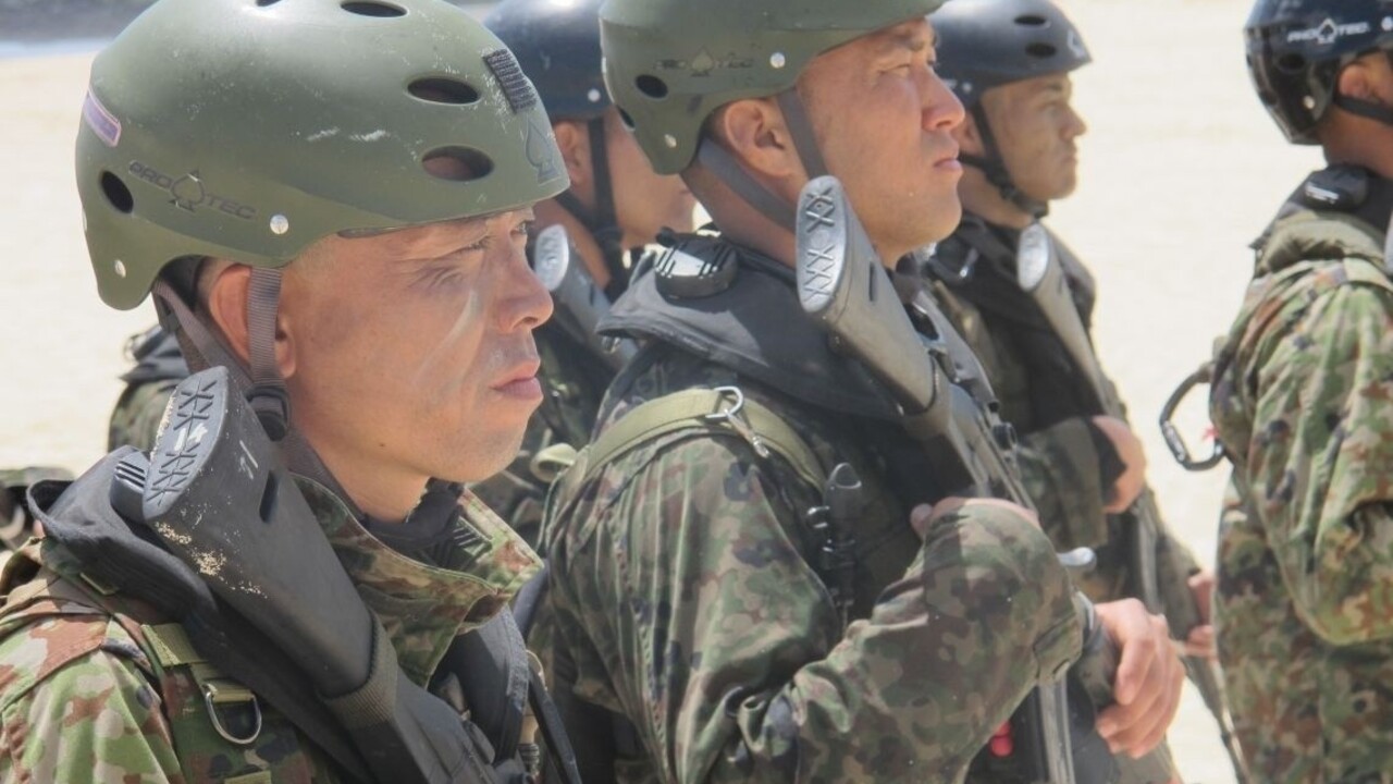 Japonci monitorujú sporné ostrovy, do oblasti vyslali vojakov