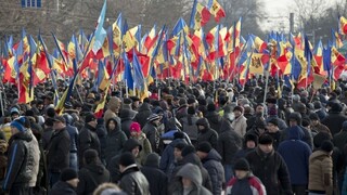 Moldavčania vyšli do ulíc, žiadajú pripojenie krajiny k Rumunsku