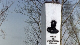 Poľsko odstráni stovky sovietskych pamätníkov po celej krajine