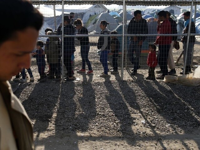 Turci začnú uplatňovať dohodu s EÚ, z Grécka sa vráti 500 migrantov