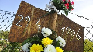 Róbert Remiáš spomienka kríž 1140px (SITA/Ján Slovák)