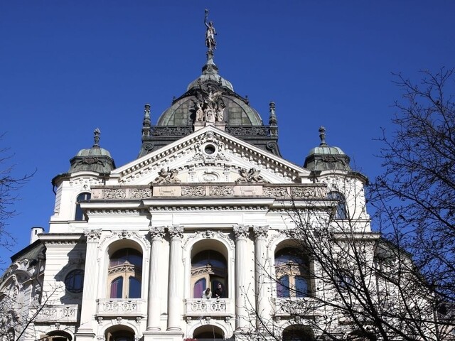 Štátne divadlo v Košiciach rekonštruuje sporne vybraná firma