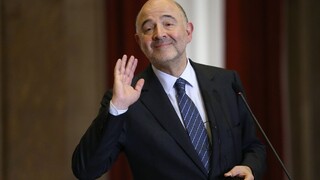 Moscovici: Mal by vzniknúť čierny zoznam daňových rajov