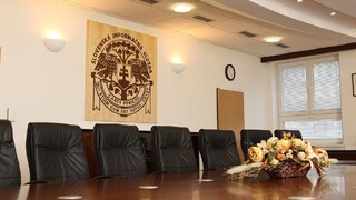 Šéfa tajných dosadí SNS. Môže ním byť muž z Maltézskeho Rádu