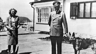 Rakúska vláda chce prevziať kontrolu nad rodným domom Adolfa Hitlera