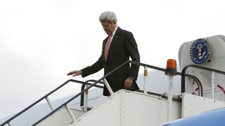 Kerry neohlásene navštívil Afganistan, Kábulom otriaslo niekoľko explózií