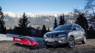Nissan X-Trail v súboji s bahnom a Fiat Tipo so základným motorom 1.4