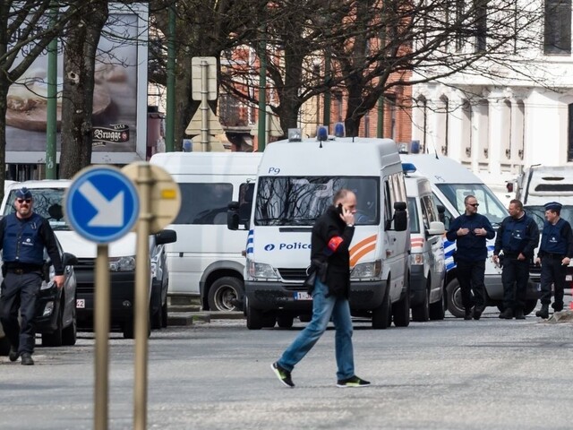 Belgická polícia dozerala na pietne zhromaždenie pred stanicou metra