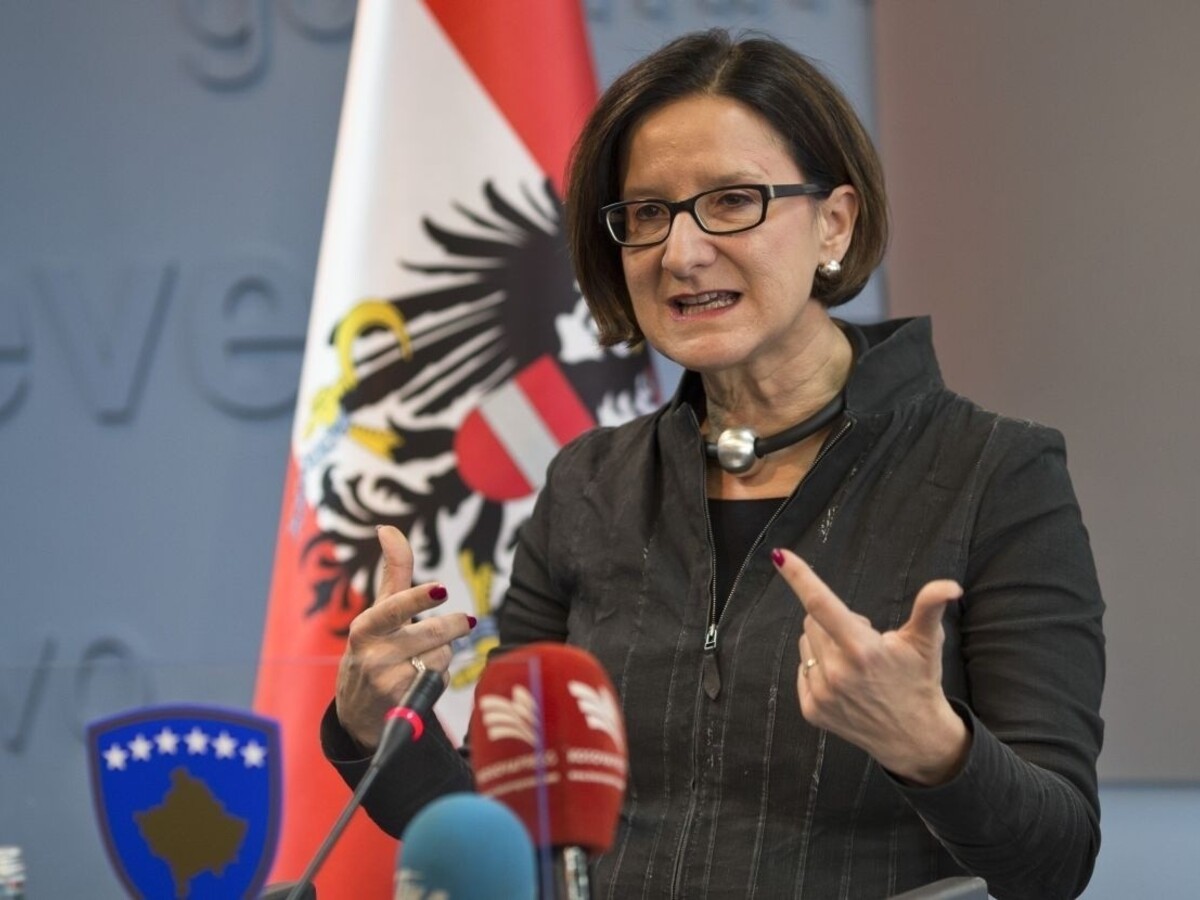 Rakúska ministerka vnútra odstúpila z funkcie, láka ju regionálna politika