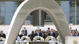 Kerry pri pamätníku jadrového útoku na Hirošimu hovoril o význame mieru