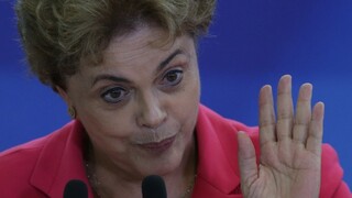 Kauza Rousseffovej rozdeľuje Brazíliu, parlamentný výbor podporuje odvolanie