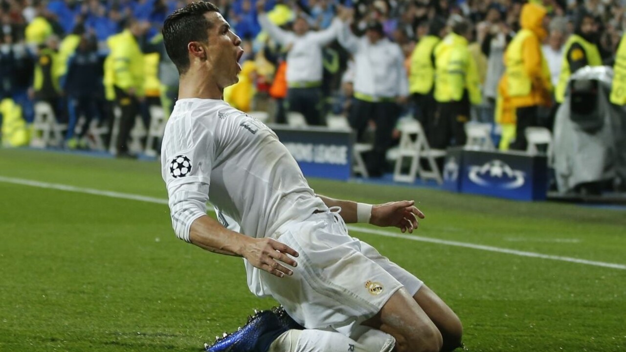 Ronaldo hetrikom poslal Real do semifinále, postupuje aj ManCity