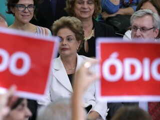 Najvyšší súd dal zelenú procesu odvolania prezidentky Rousseffovej