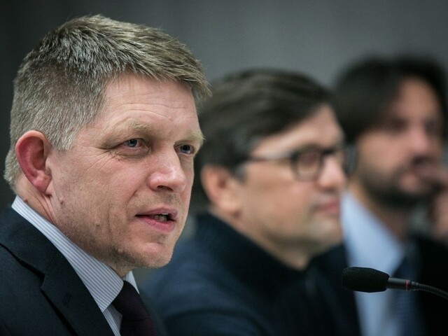 Smer stojí na Ficovi, jeho zdravie môže byť vážnym politickým problémom
