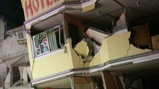 Ekvádor zasiahlo silné zemetrasenie, hlásia stovky obetí