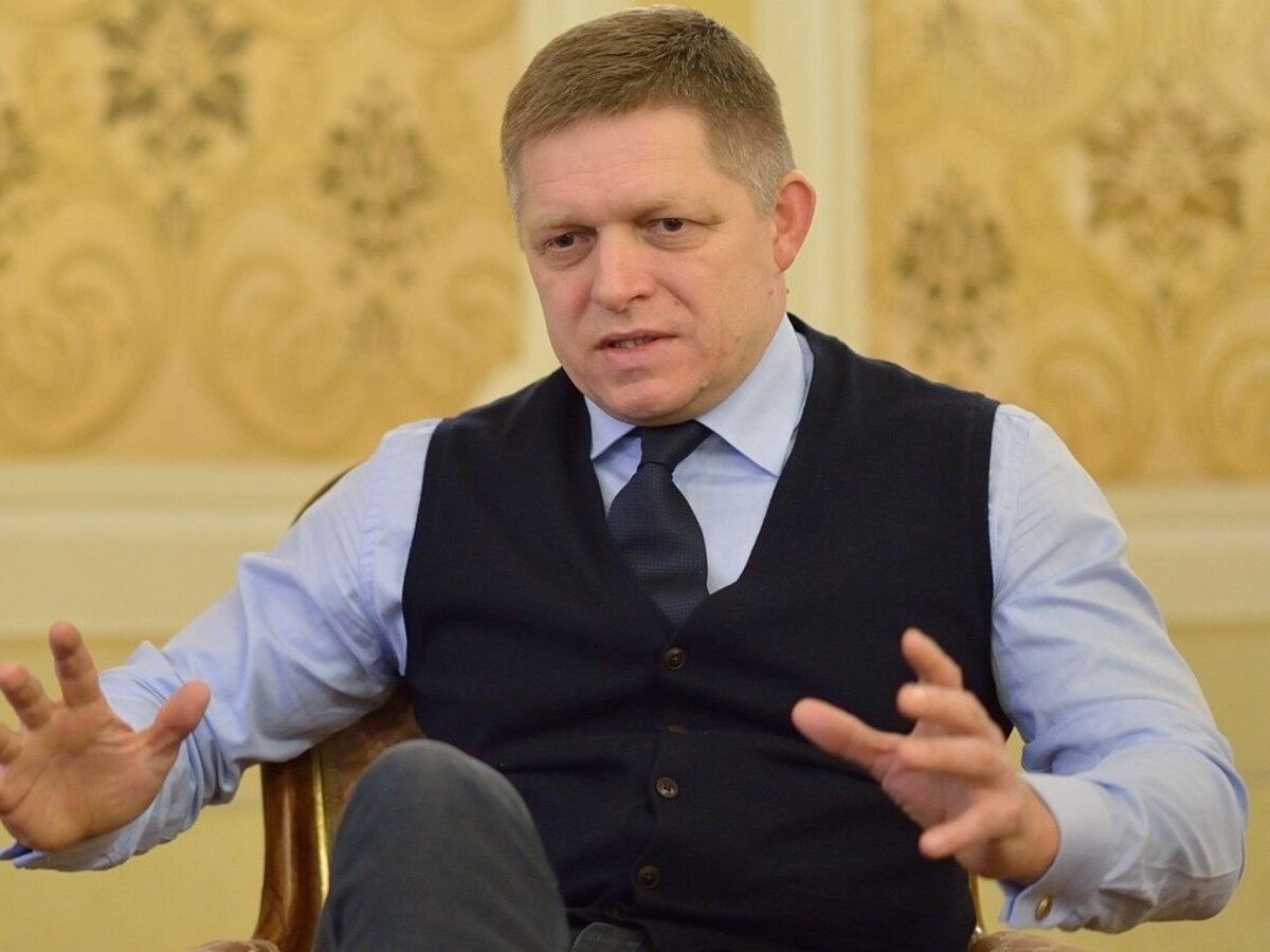 Fico zostáva v nemocnici na pozorovaní, hospitalizovaný je už štvrtý deň