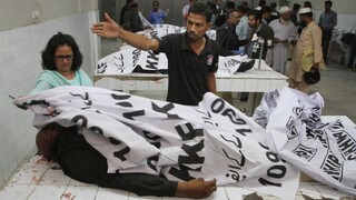 Taliban zaútočil v Pakistane na policajtov, ktorí chránili zdravotníkov