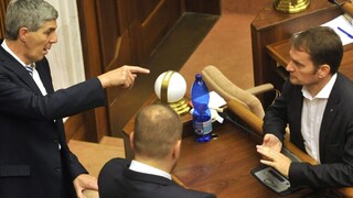 Bugár s Matovičom skončil, prirovnal ho k extrémistom a konšpirátorom