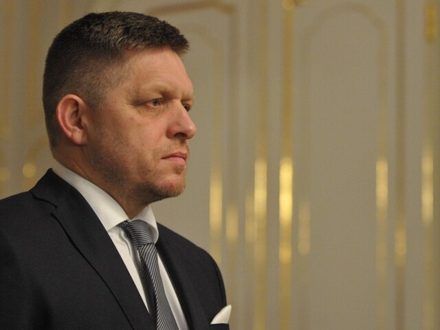 Premiérovi Ficovi operovali srdce, jeho stav je stabilizovaný