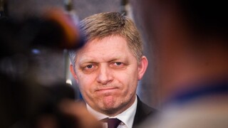 Fico je po operácii v stabilizovanom stave, prognózy sú dobré
