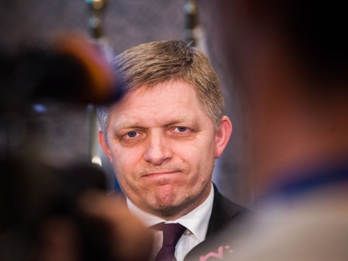 Fico je po operácii v stabilizovanom stave, prognózy sú dobré