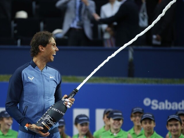 Nadal už deviatykrát vyhral turnaj v Barcelone, vyrovnal Vilasa