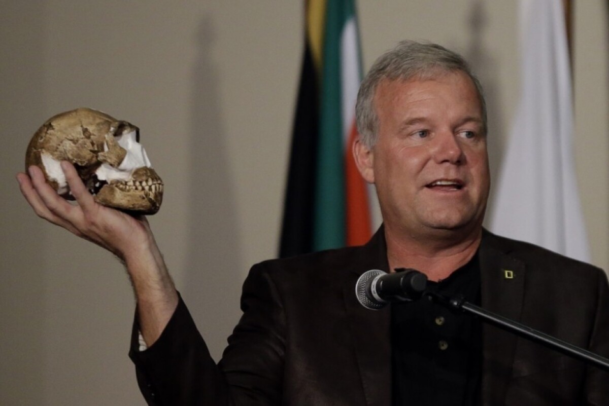 south_africa_human_ancestor-dece0094fb3f4674b51e315ec2e20f9e.JPEG
