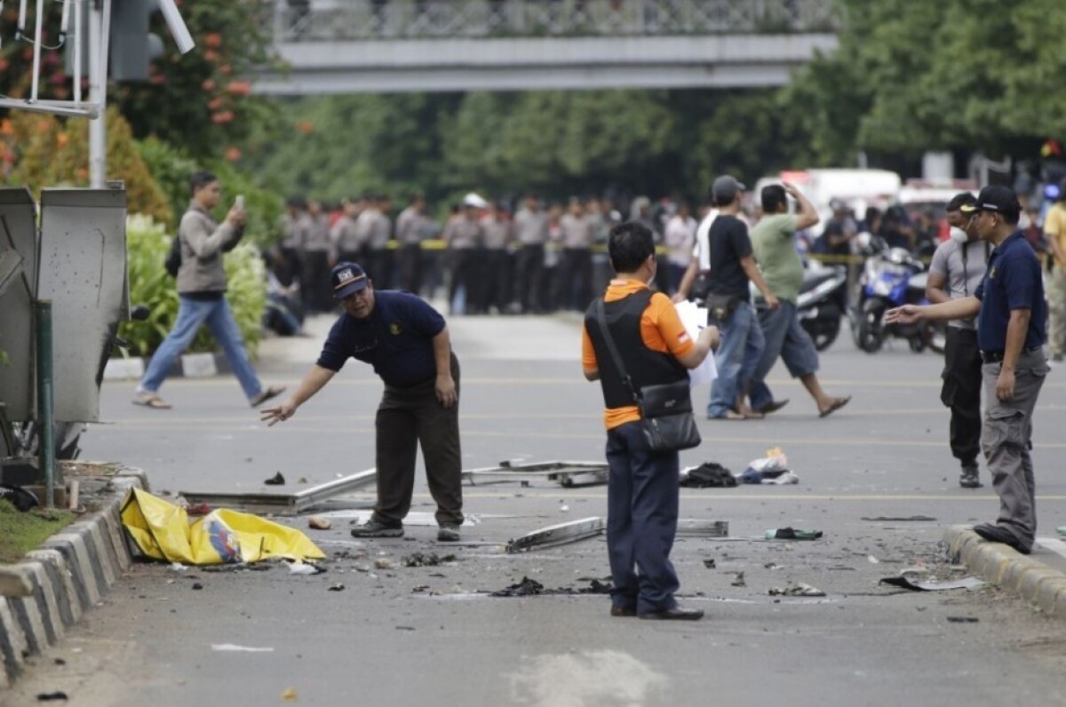 indonesia_explosion-d01a501110ed4a26b66299583cfe801d.jpg