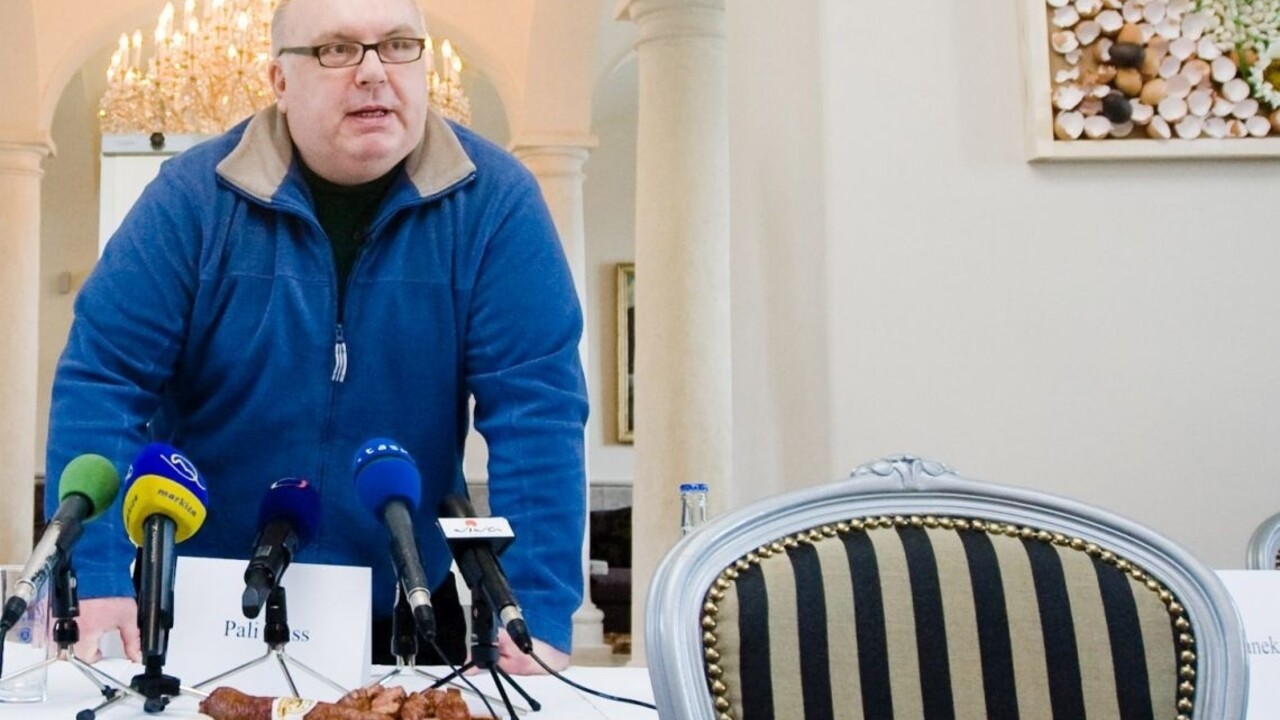 Perverzný a deformujúci? Katolíci chcú vyradiť Pišťankovu knihu