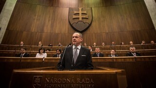 Kiska vystúpil v parlamente: Odložte spory s Ficom a Dankom