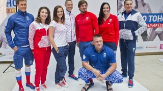 Slovenskí športovci predviedli oblečenie, v ktorom sa predvedú v Riu