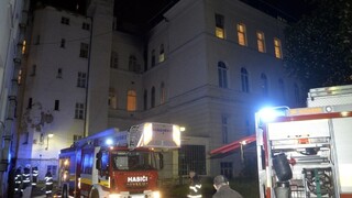 Požiar v bratislavskej nemocnici mohli založiť úmyselne